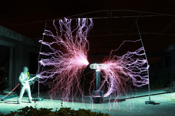 Click image for larger version
Name: Tesla-coil-band.jpg
Views: 1
Size: 47.3 KB
ID: 46555